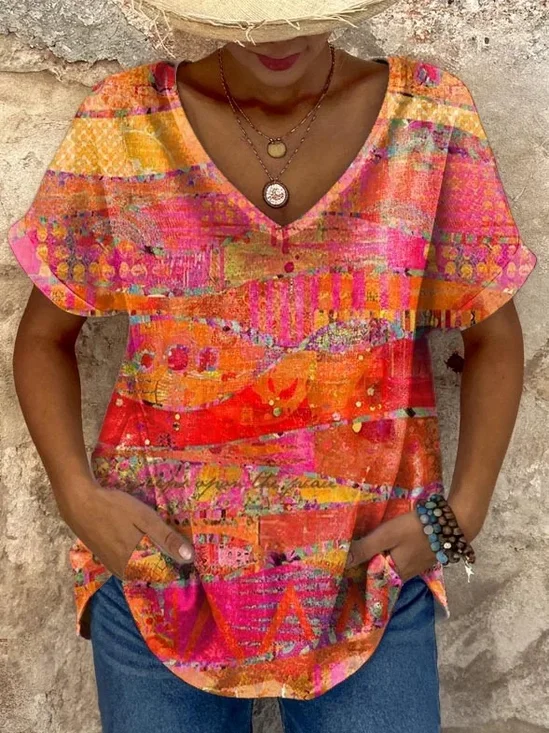 Women's casual V-neck in color abstract print T-Shirt