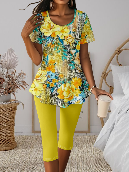Simple Floral Regular Fit Crew Neck Two-Piece Set