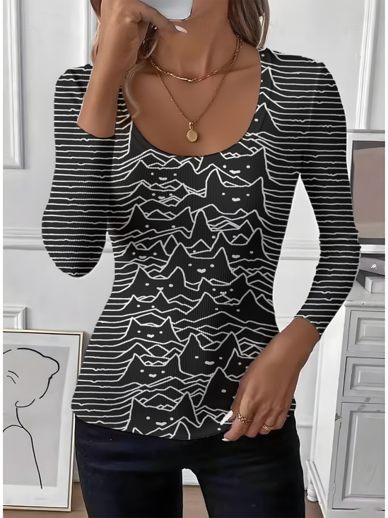 Tight U-Neck Simple Abstract T-Shirt