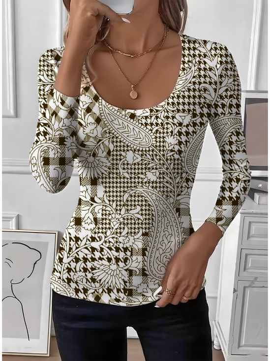 Simple Paisley Tight U-Neck T-Shirt