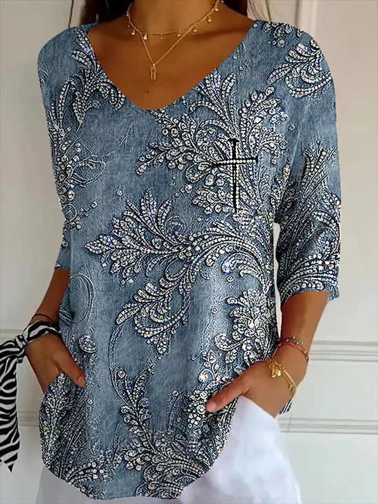 Women's Printed Top with Trimmed V-Neck and 3/4 Sleeves