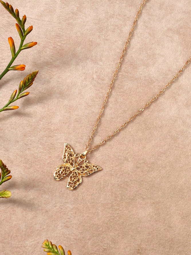 Metal 3D Hollow Butterfly Pendant Necklace Everyday Versatile Women's Jewelry