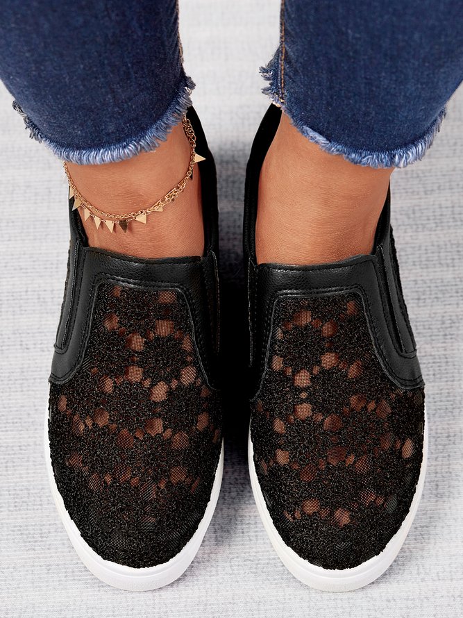Flower Embroidery Lace Detail Hidden Heeled Shoes