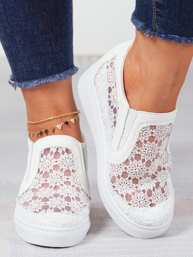 Flower Embroidery Lace Detail Hidden Heeled Shoes