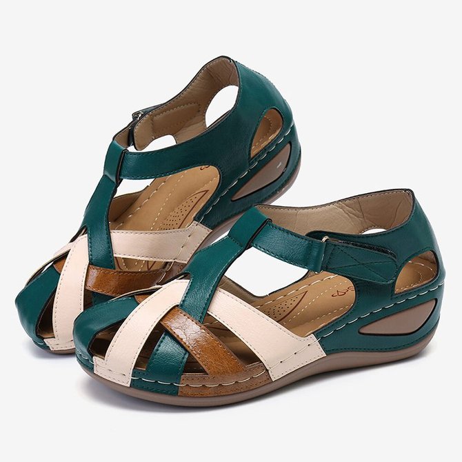 can sandals be business casual