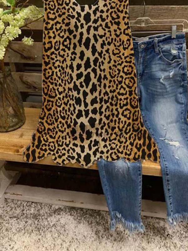 Sleeveless Leopard-Print Casual Shirt & Top