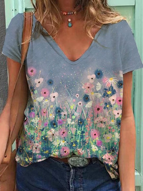Floral Holiday Short Sleeve T-shirt