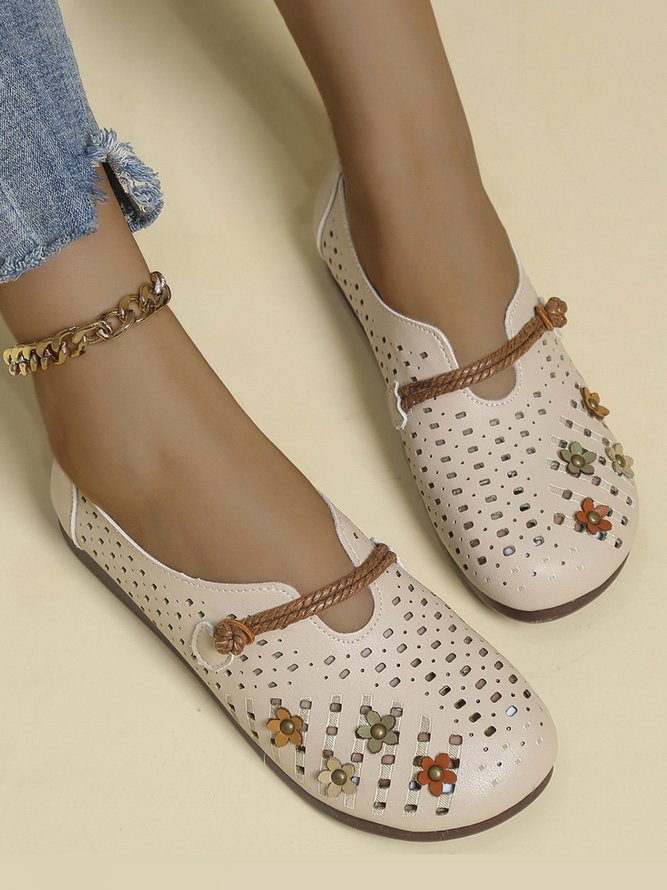 Flower Hollow Round Toe Buckle Low Heel Peas Shoes Deep Mouth Single Shoes