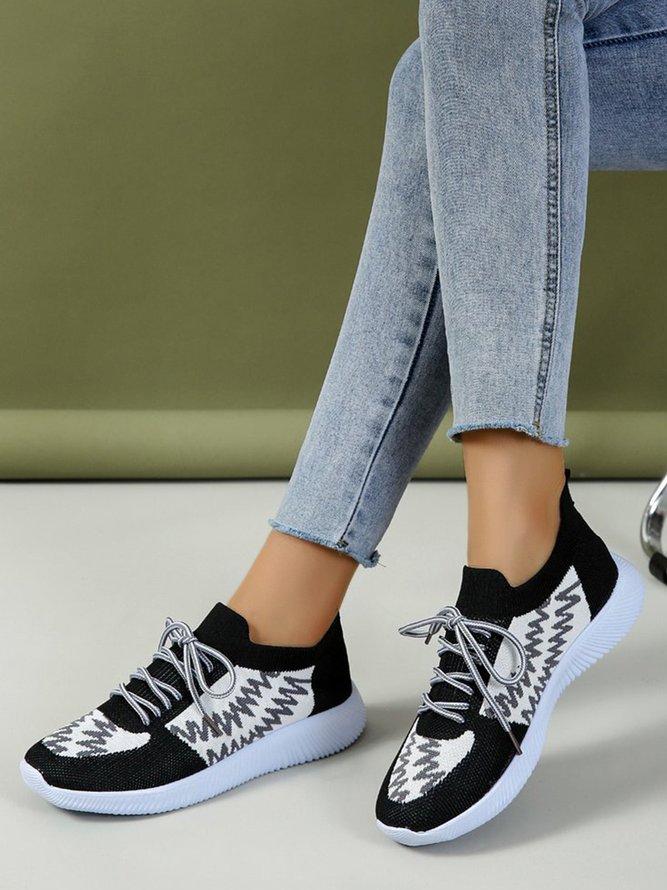 Ripple Black and White Contrast Flyknit Sneakers