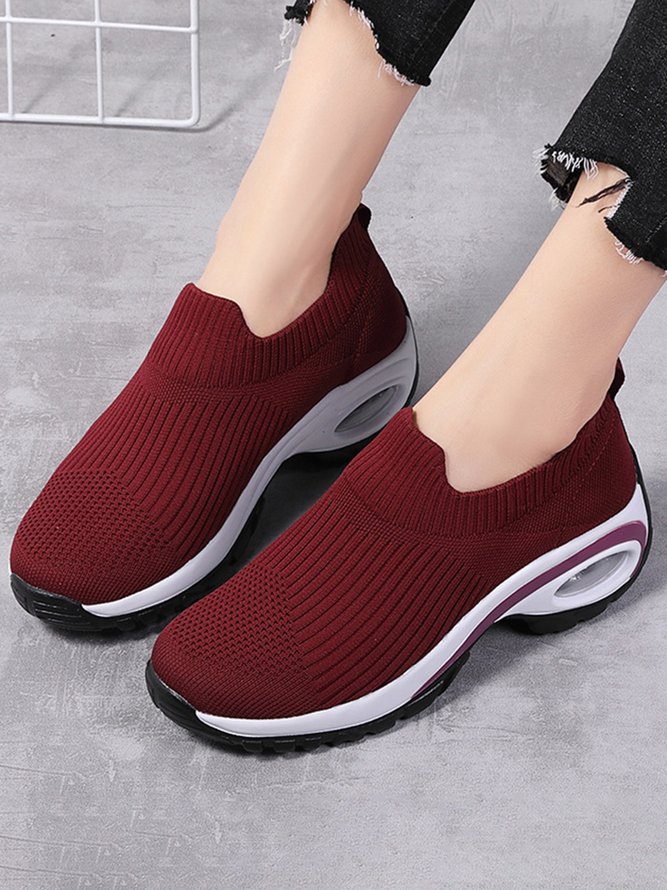 Lightweight Soft Sole Flyknit Air Cushioned Sneakers