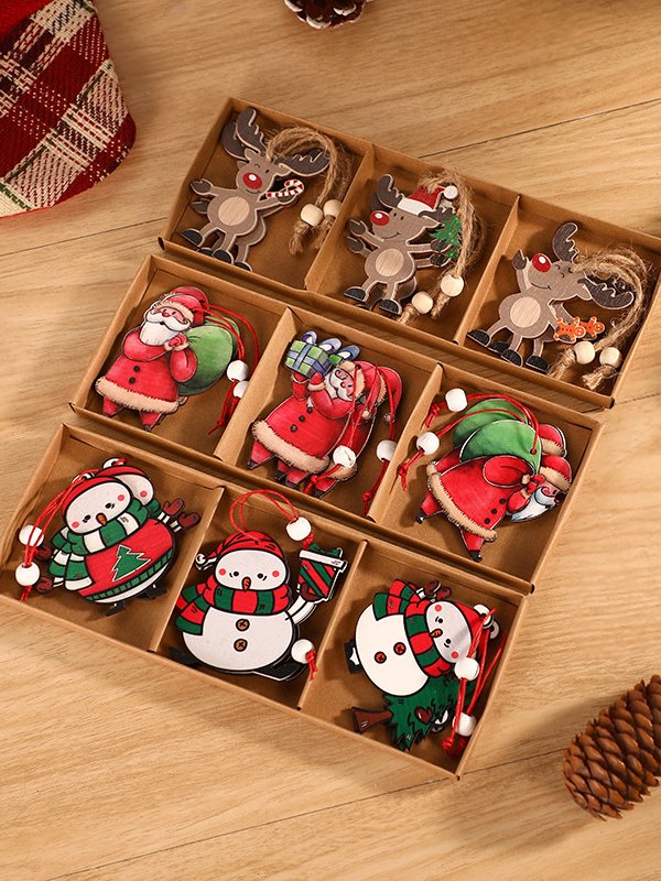 6Pcs Christmas Snowman Old Man Elk Pattern Pendant Festive Ornament Wooden Pendant Xmas Decoration