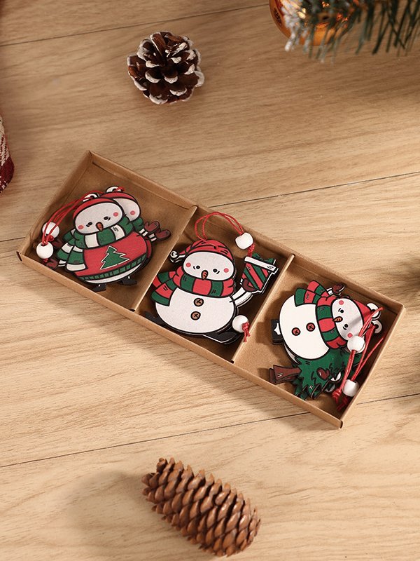 6Pcs Christmas Snowman Old Man Elk Pattern Pendant Festive Ornament Wooden Pendant Xmas Decoration