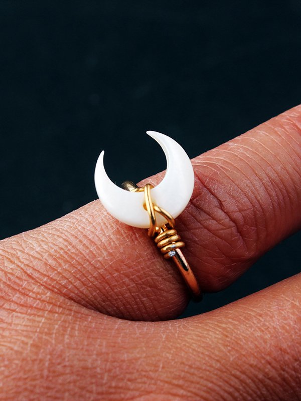 Vintage Natural Seashell Handmade Wire Wound Ring Boho Ethnic Jewelry