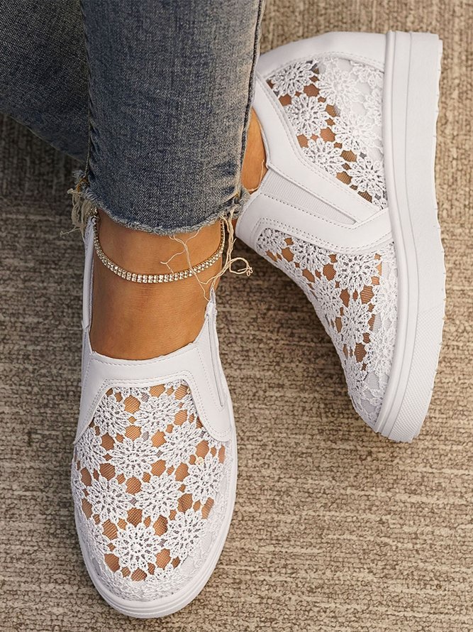 Flower Embroidery Detail Hidden Heeled Shoes
