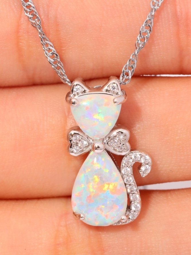 Silver Natural Opal Moonstone Cat Pattern Pendant Necklace Everyday Versatile Jewelry