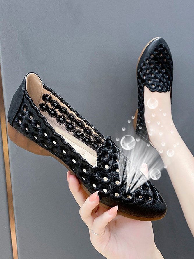 Hollow Out Embroidery Scallop Trim Point Toe Flat Shoes