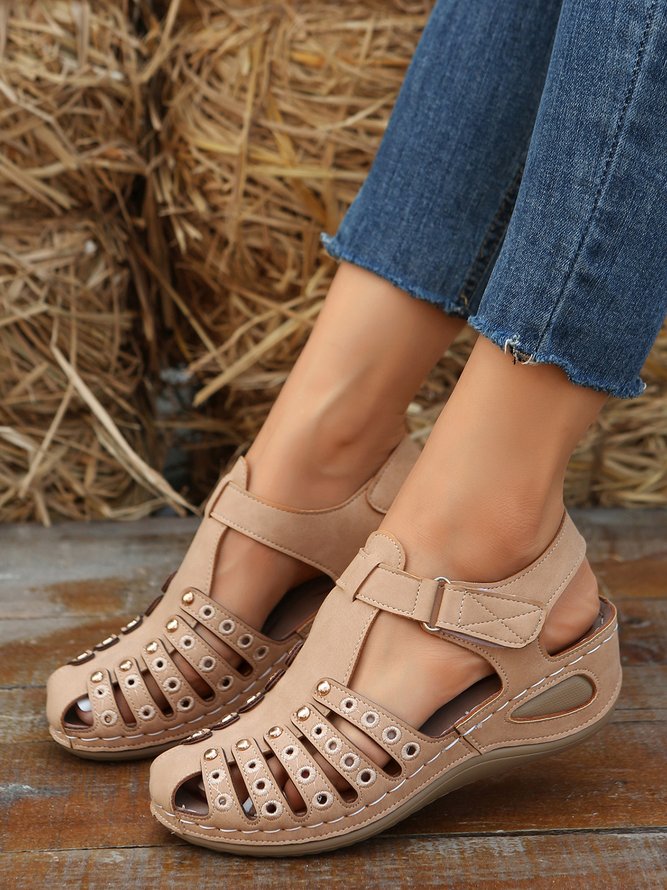 Retro Rivets Widened Soles Non-slip Fisherman Sandals
