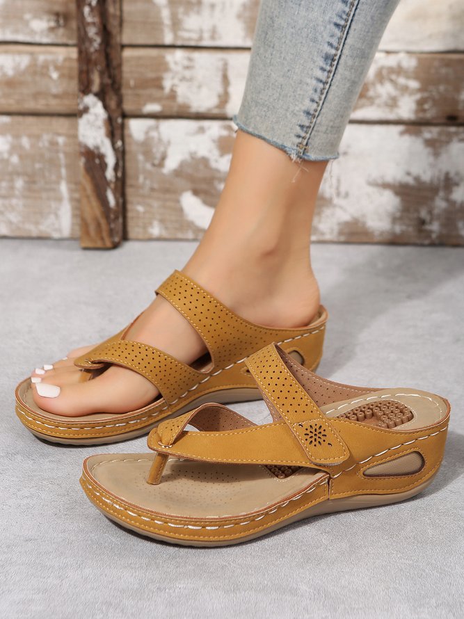 Retro Casual Breathable Flip Flops Massage Function Sandals