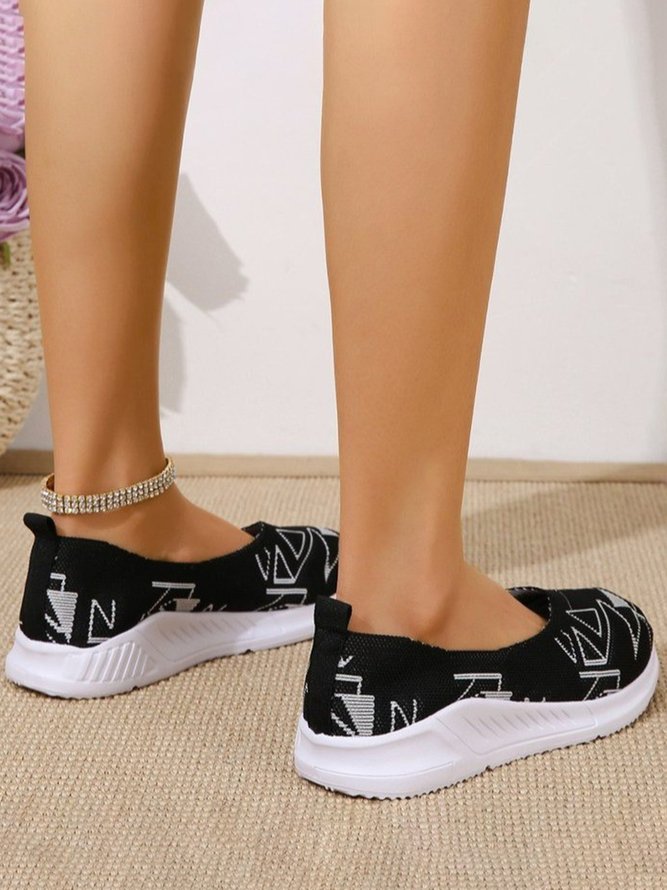 Comfortable Soft Sole Breathable Geometric Fly Knit Sneakers