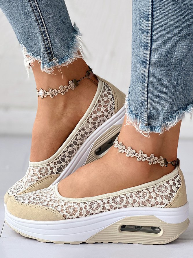 Breathable Contrast Lace Slip-on Sneakers