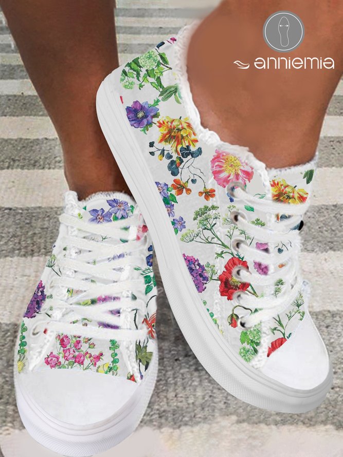 Soft and Comfortable Floral Lace-up Canvas Shoes