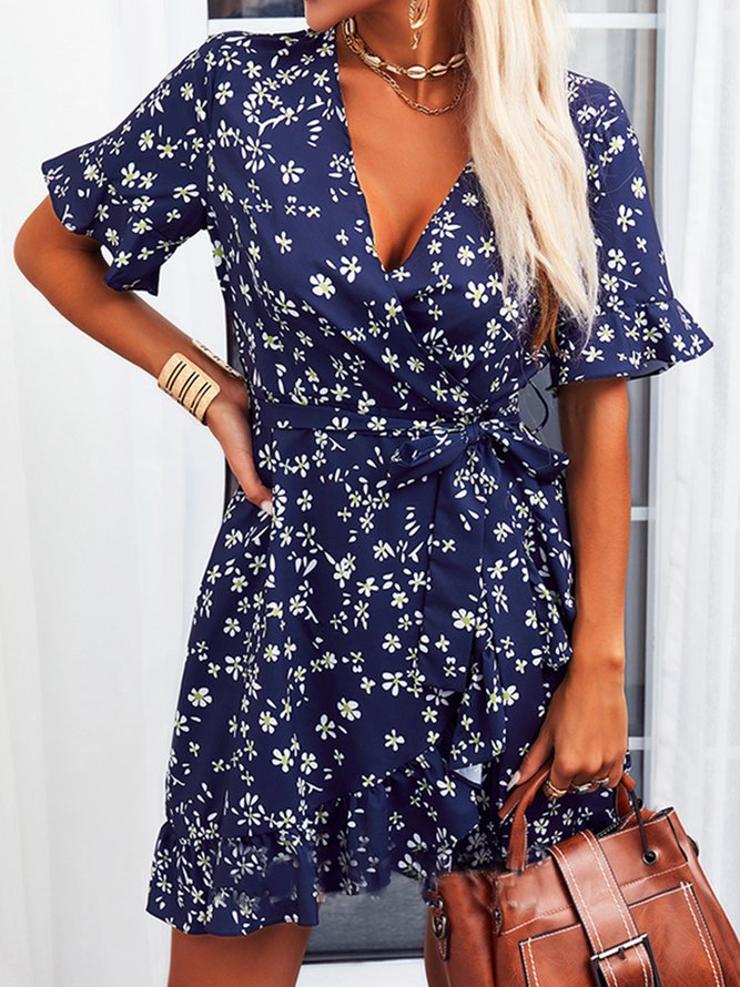 Vacation Cross White Floral Dress