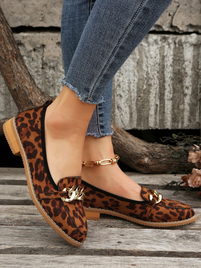 Metal Chain Decor Low Heel Loafers
