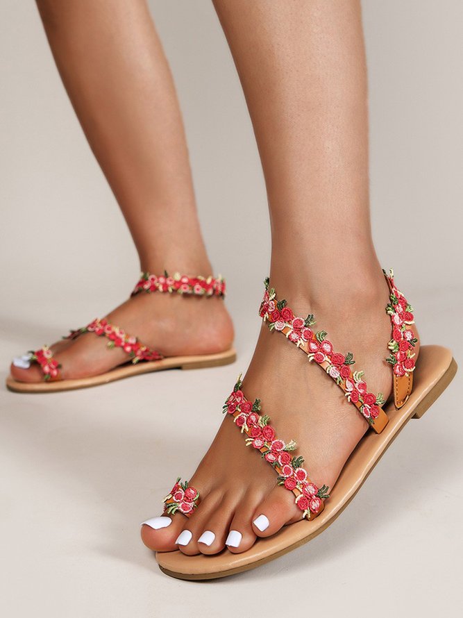 Red Floral Embroidery Toe Ring Beach Sandals