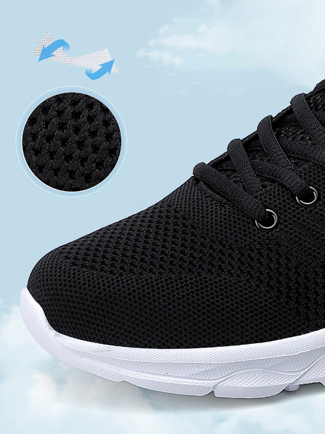 Lightweight Flyknit Upper Sneakers