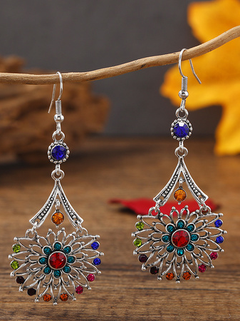 Vintage Ethnic Floral Diamond Metal Distressed Earrings Casual Women's Jewelry