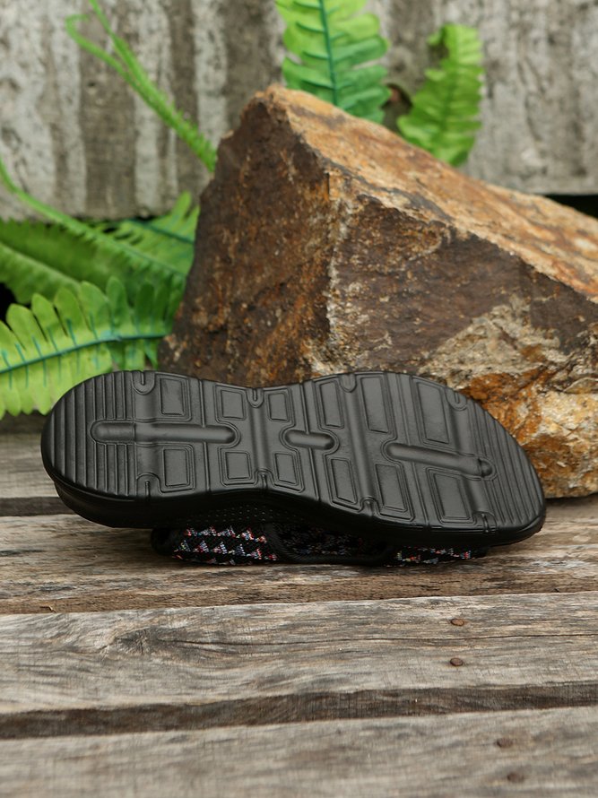 Colorful Triangle Graphic Flyweave Sports Sandals