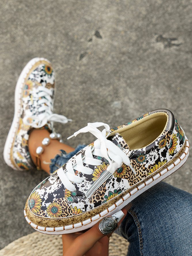 Sunflower Cow Pattern West Style Skate Shoes