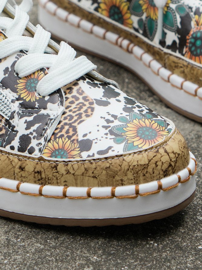 Sunflower Cow Pattern West Style Skate Shoes