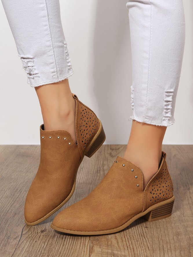 Hollow Out Rivet Decor Low Heel Chelsea Boots